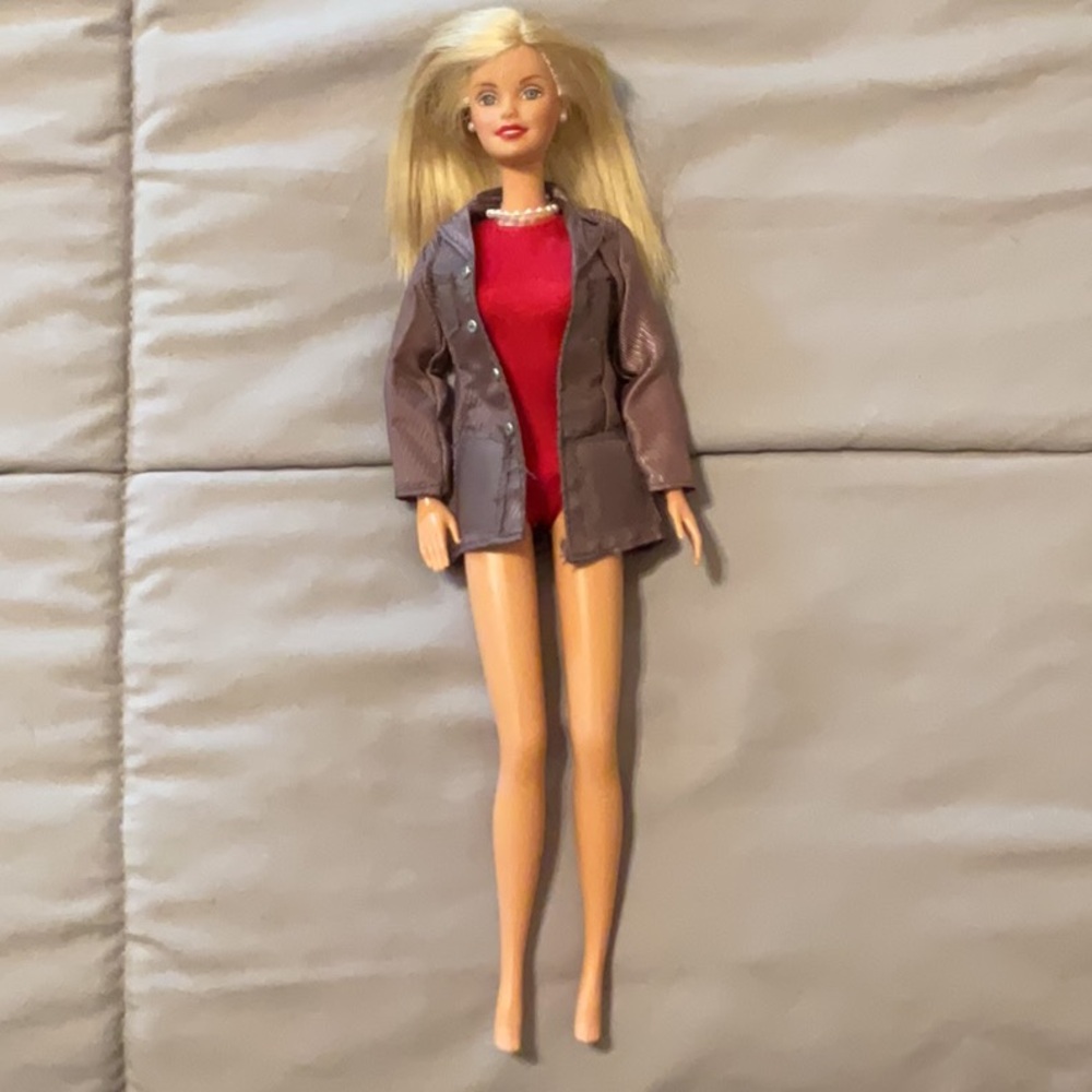 Barbie Working Woman Doll - Still Talks!